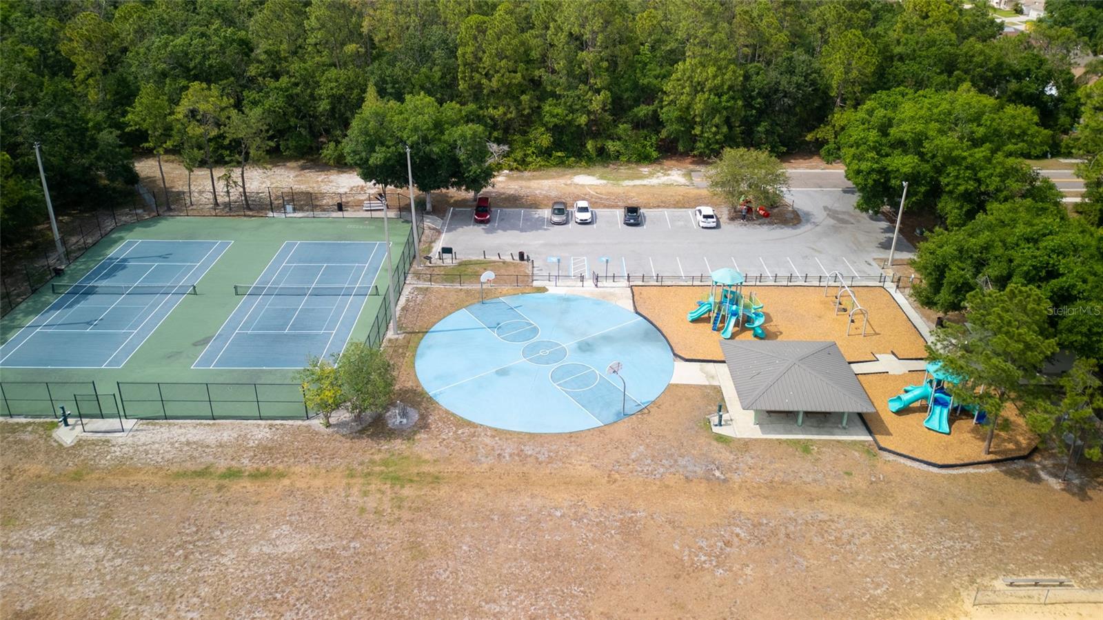 FAWN RIDGE VILLAGE H UN 2 - Residential