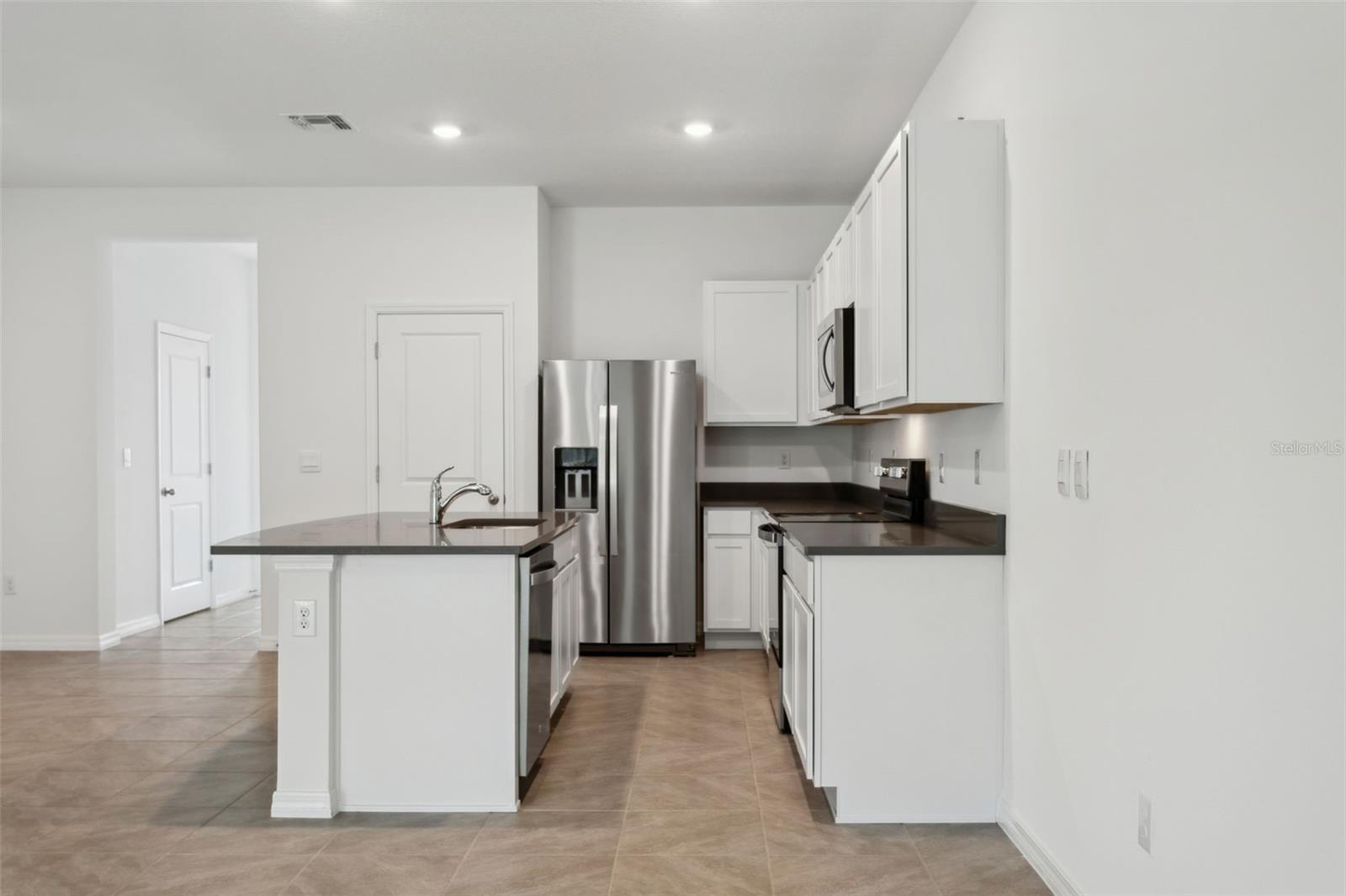 SALEM TWNHMS - Residential Lease