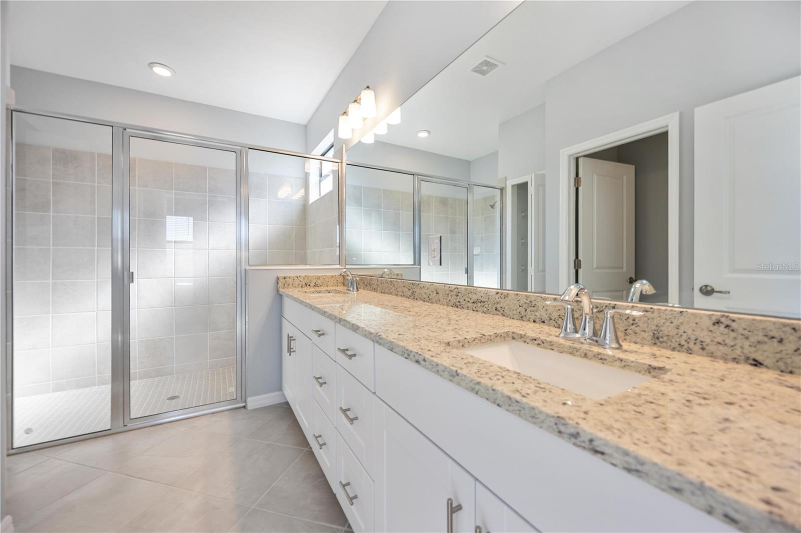 BISCAYNE LNDG NORTH - Residential