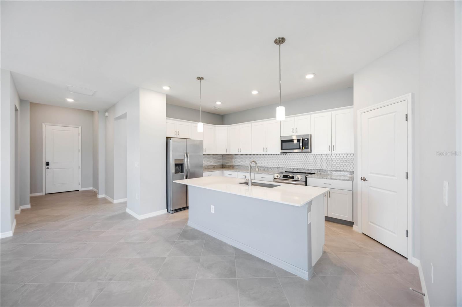 BISCAYNE LNDG NORTH - Residential