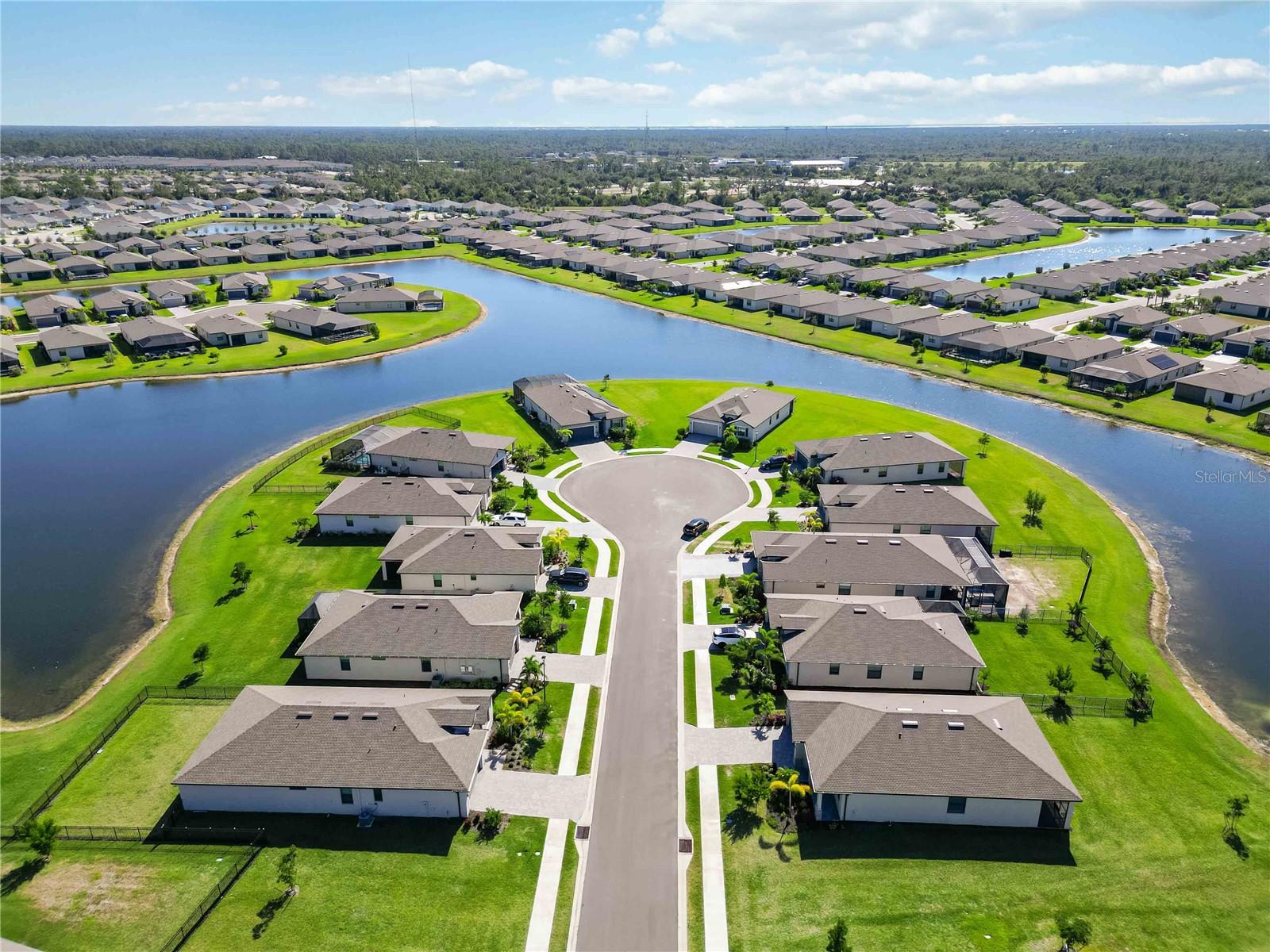 BISCAYNE LNDG NORTH - Residential