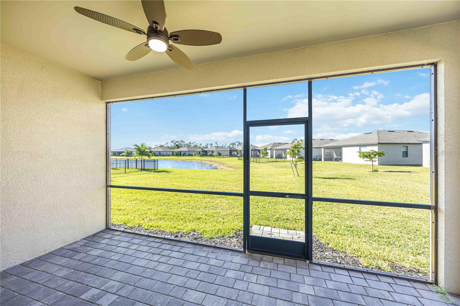 BISCAYNE LNDG NORTH - Residential