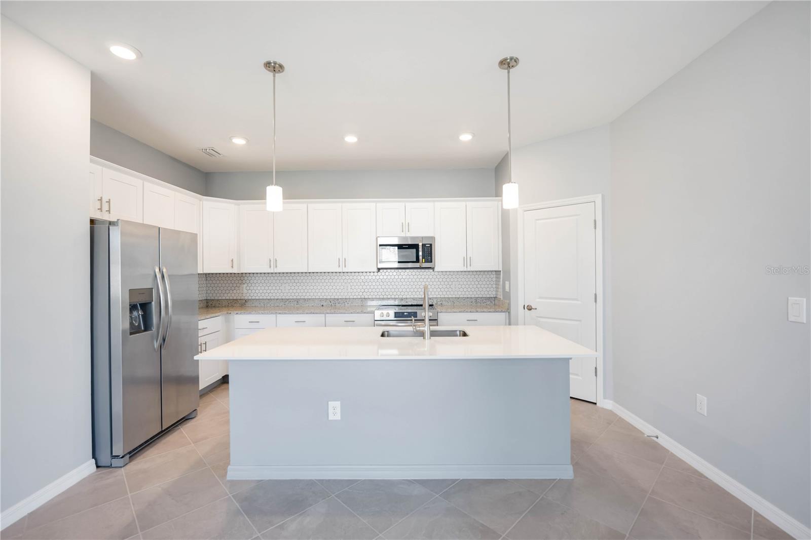 BISCAYNE LNDG NORTH - Residential