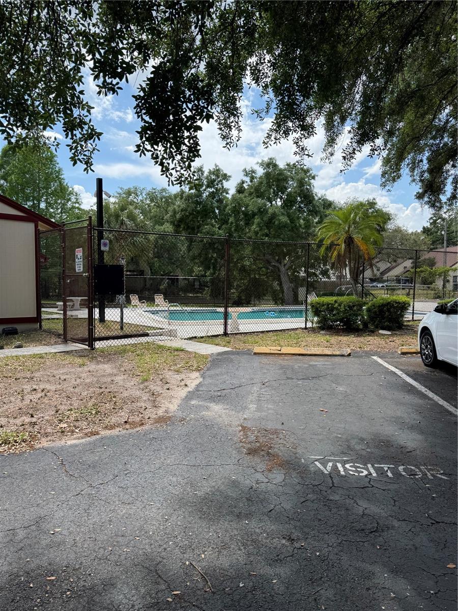 OAK BRIDGE RUN A CONDO - Residential Lease