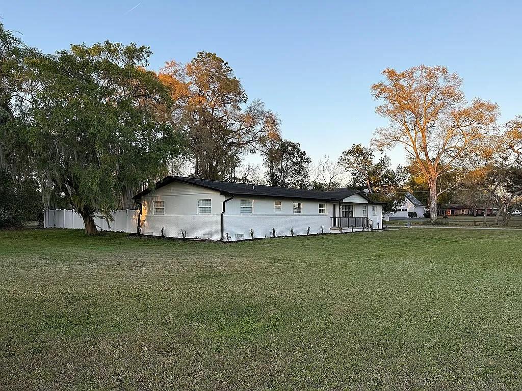 5001 SE 7TH PLACE