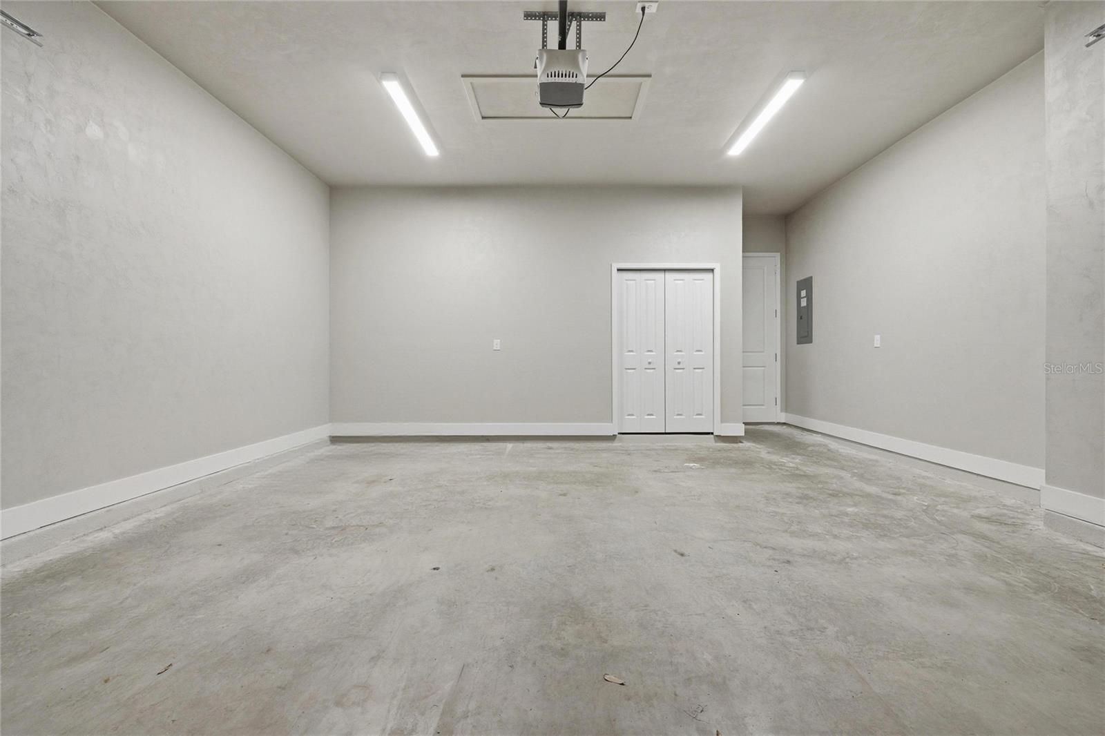 WEST END UNIT C PB 36 PG 30 - Residential