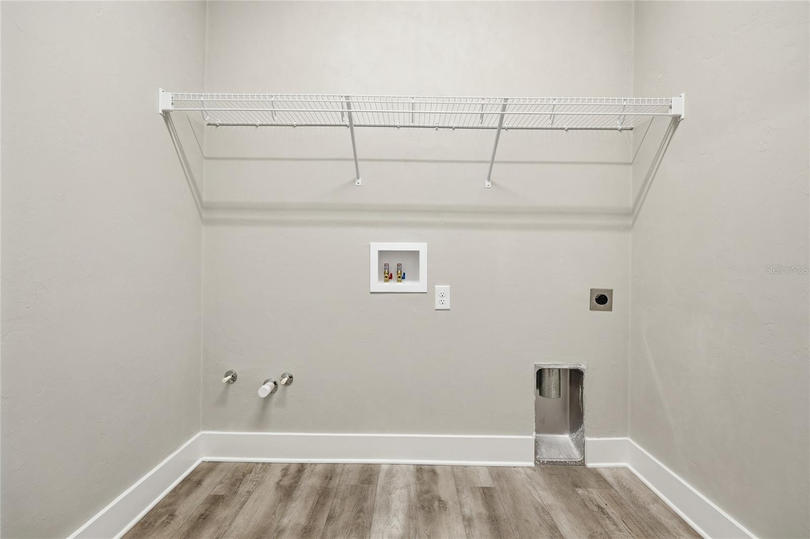 WEST END UNIT C PB 36 PG 30 - Residential