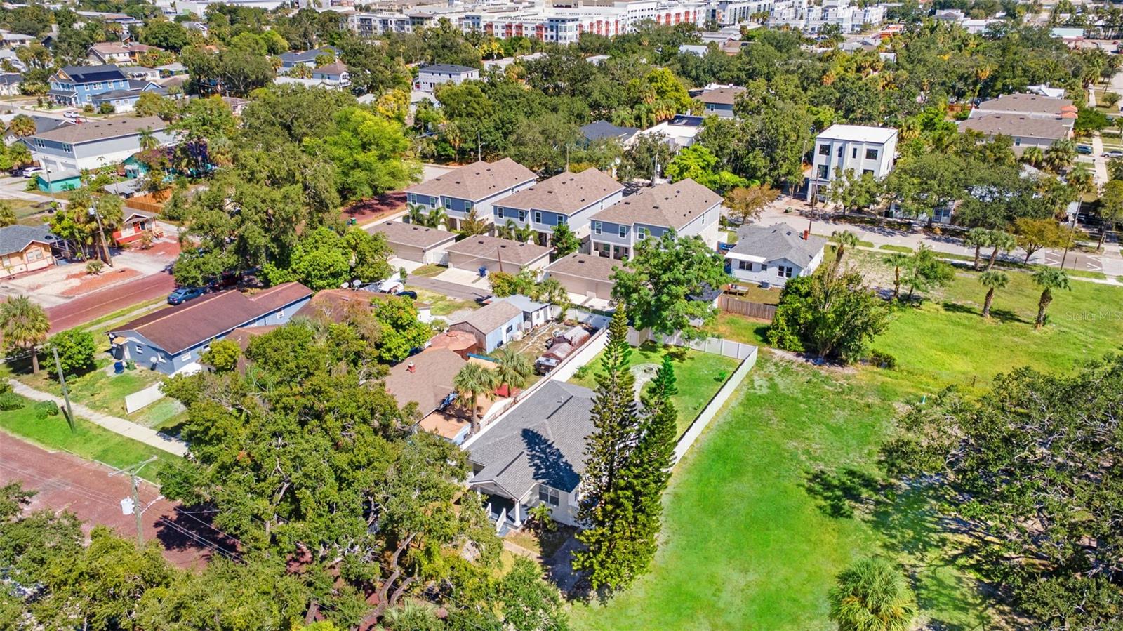 WEST LAND - Residential