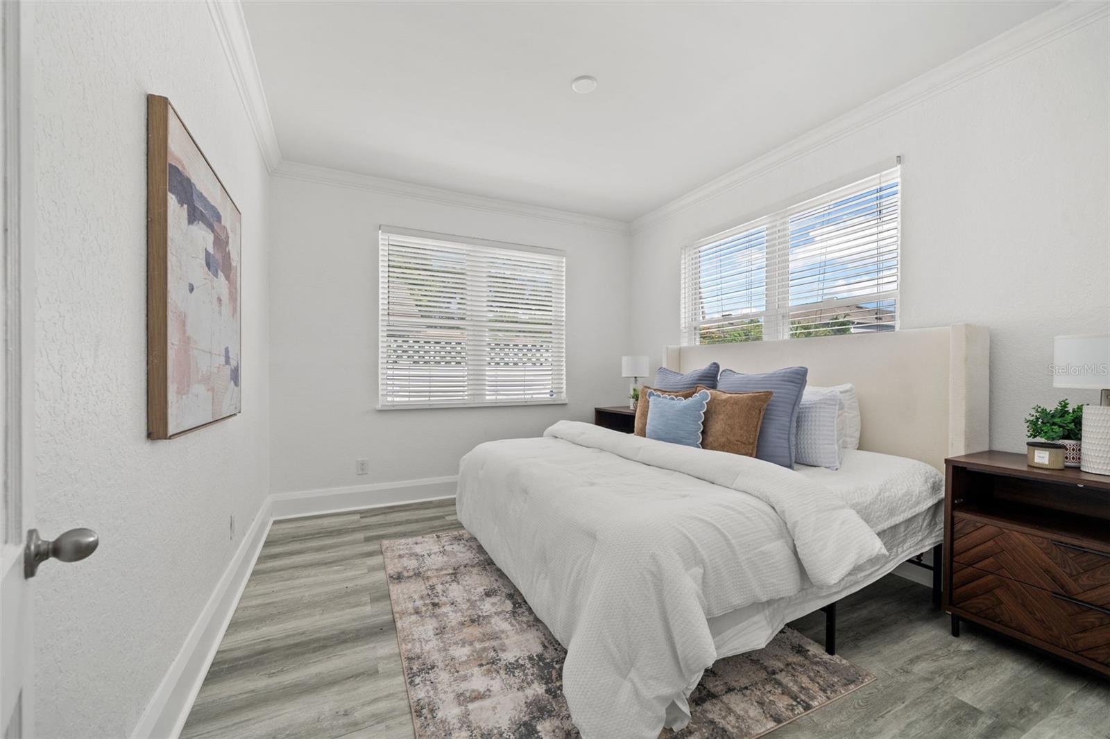 WEST LAND - Residential