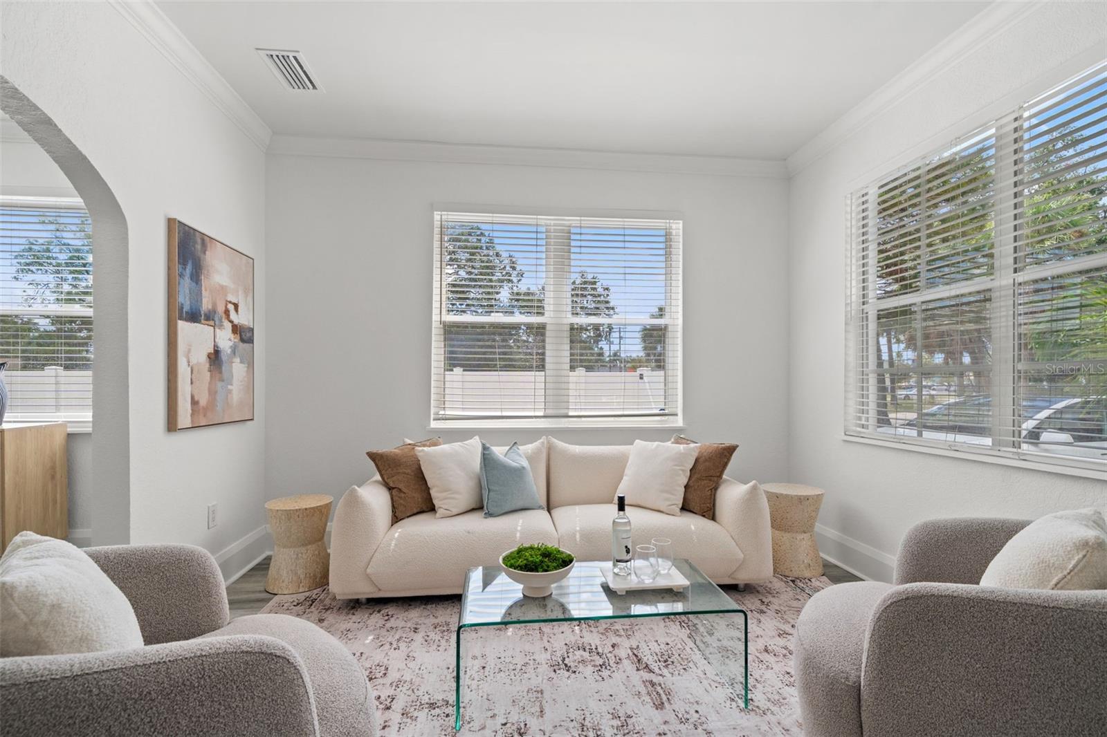 WEST LAND - Residential
