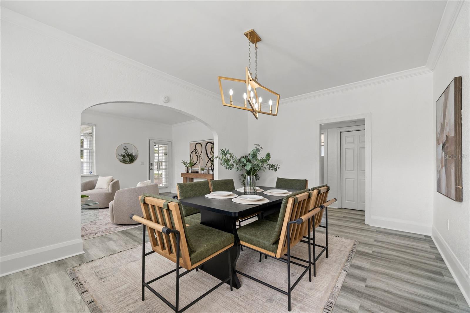 WEST LAND - Residential