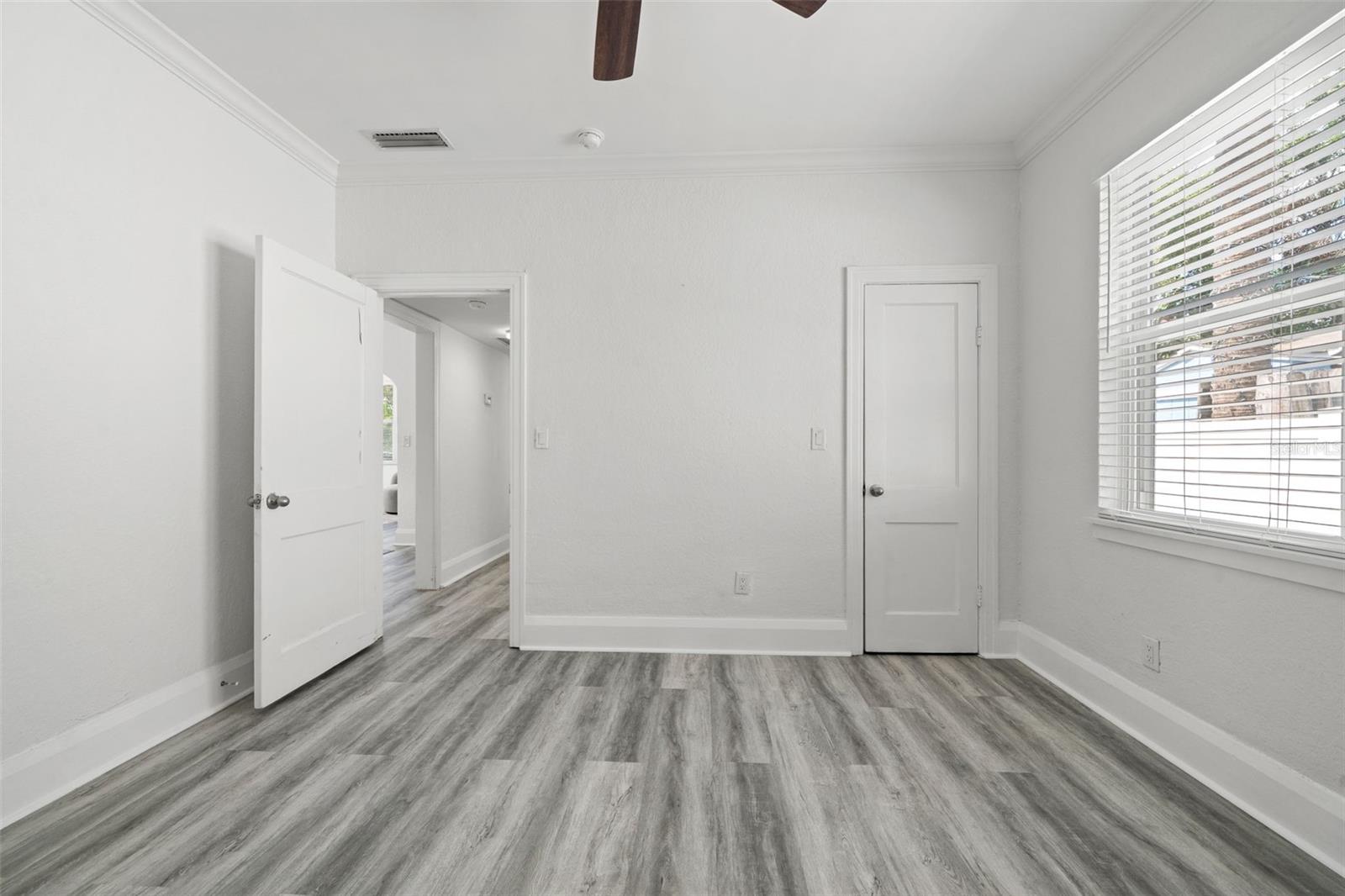 WEST LAND - Residential