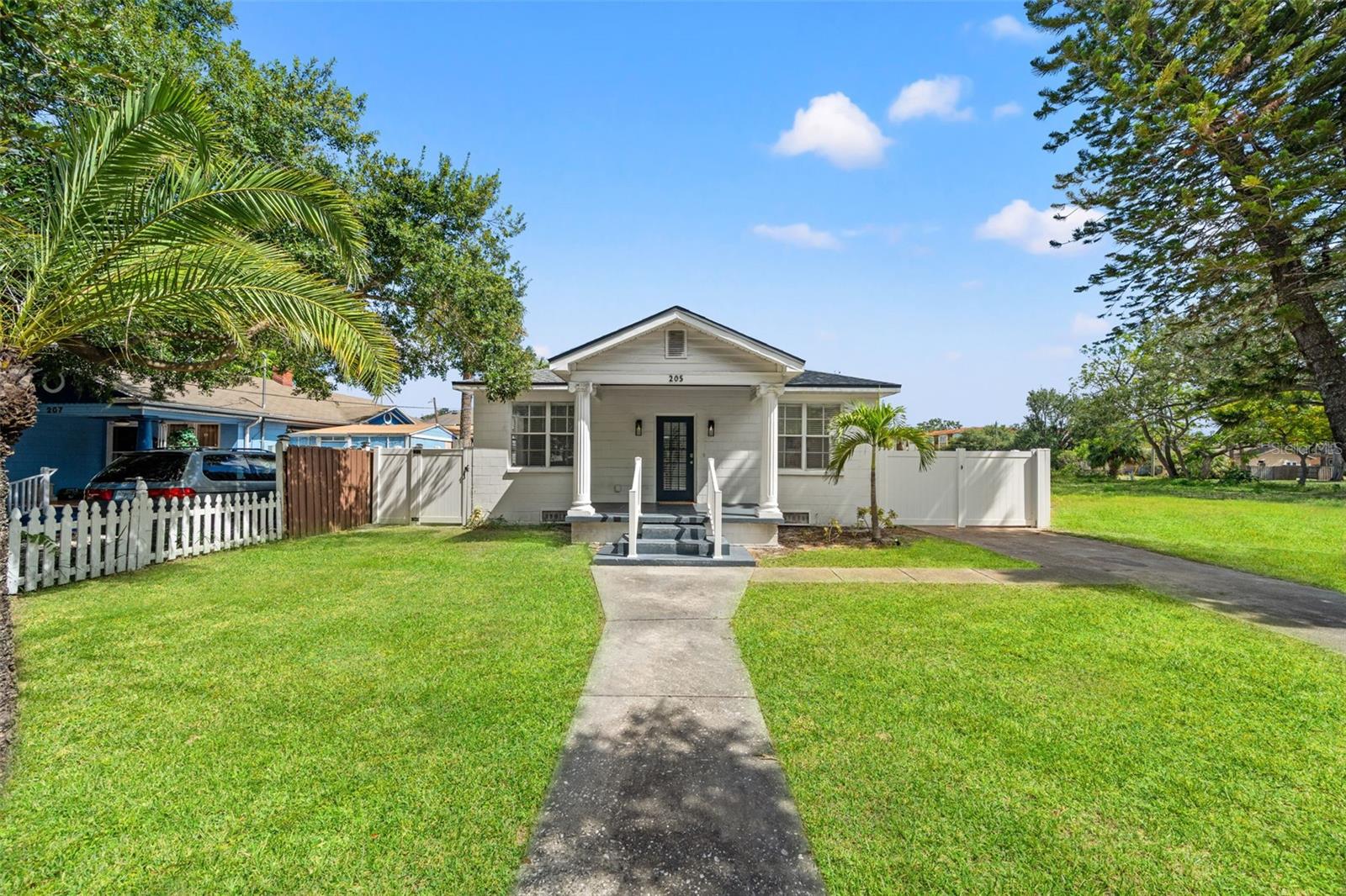 WEST LAND - Residential