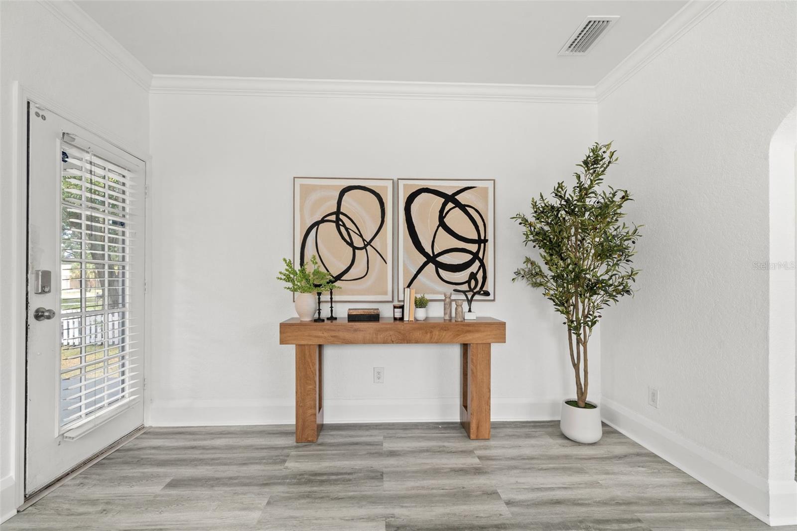 WEST LAND - Residential