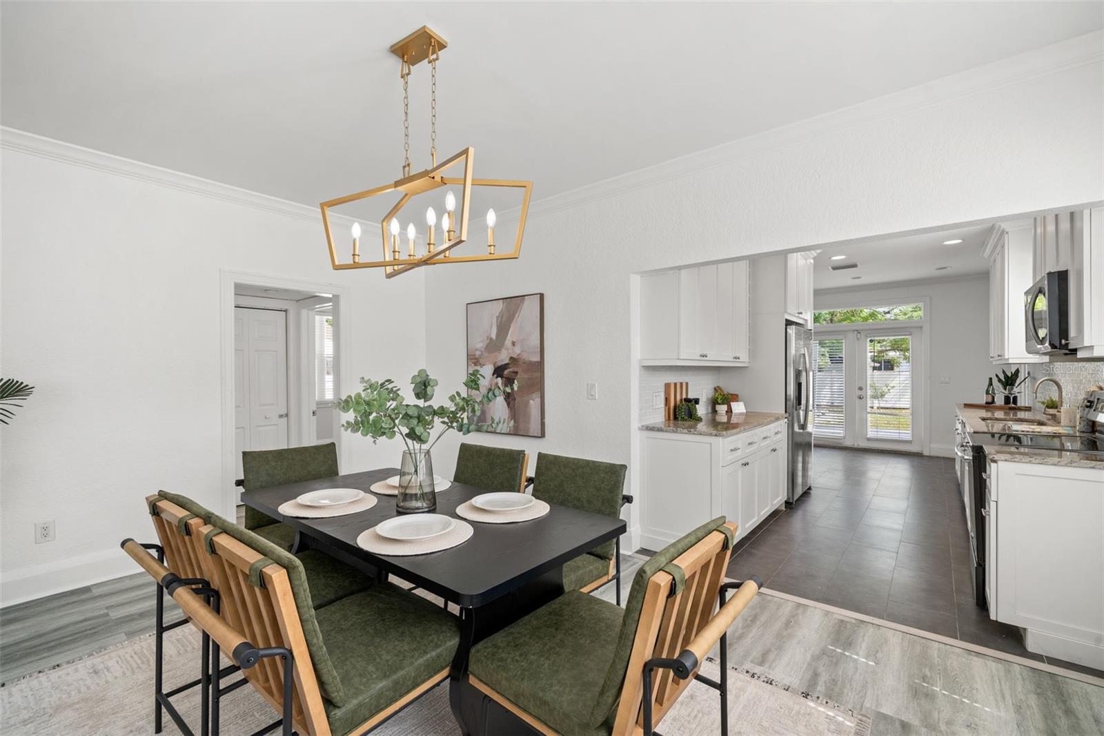 WEST LAND - Residential