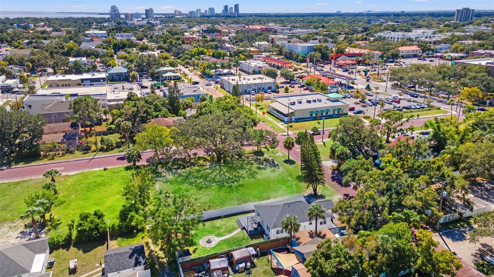 WEST LAND - Residential