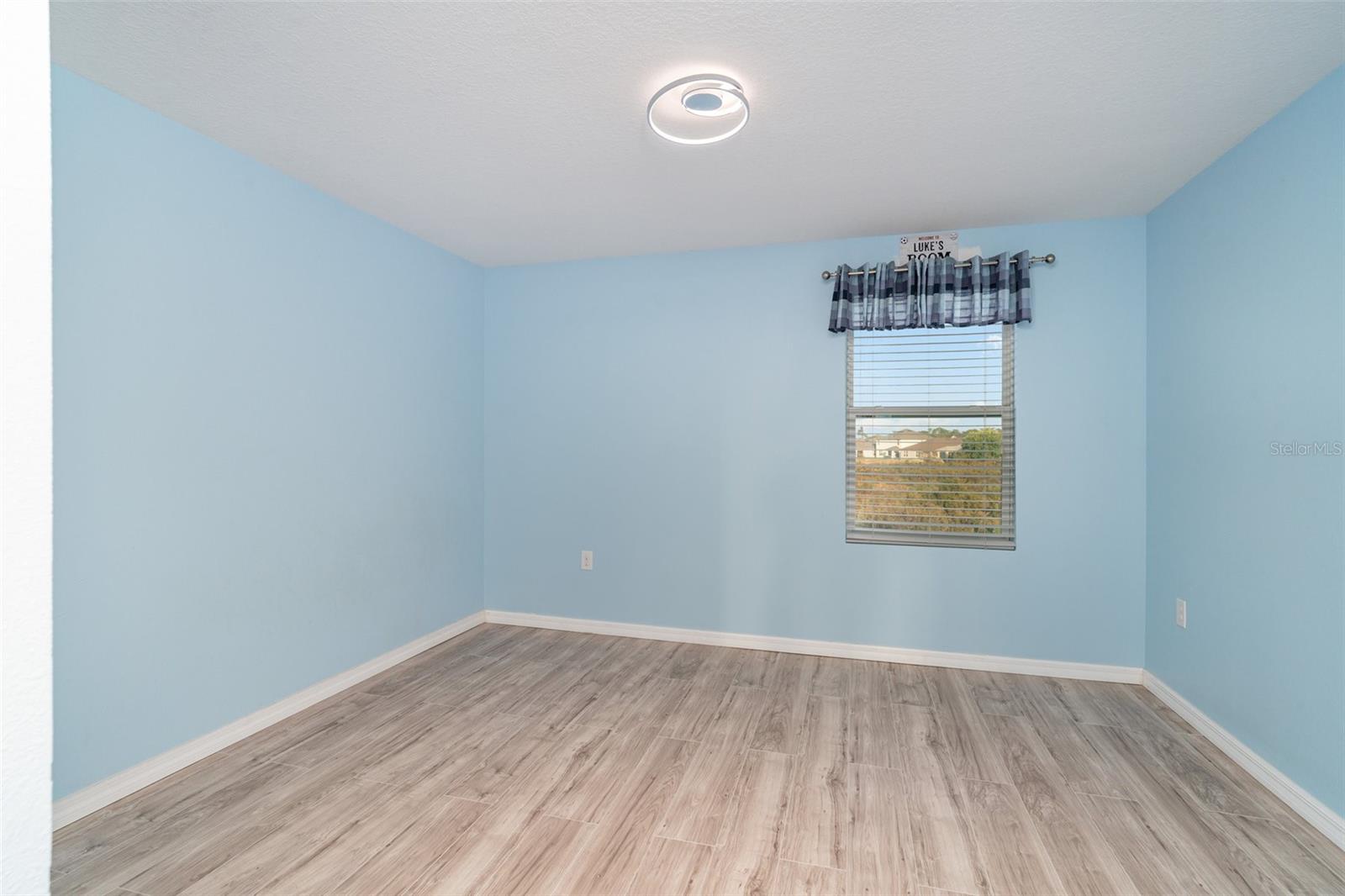 DEL TIERRA PH III - Residential