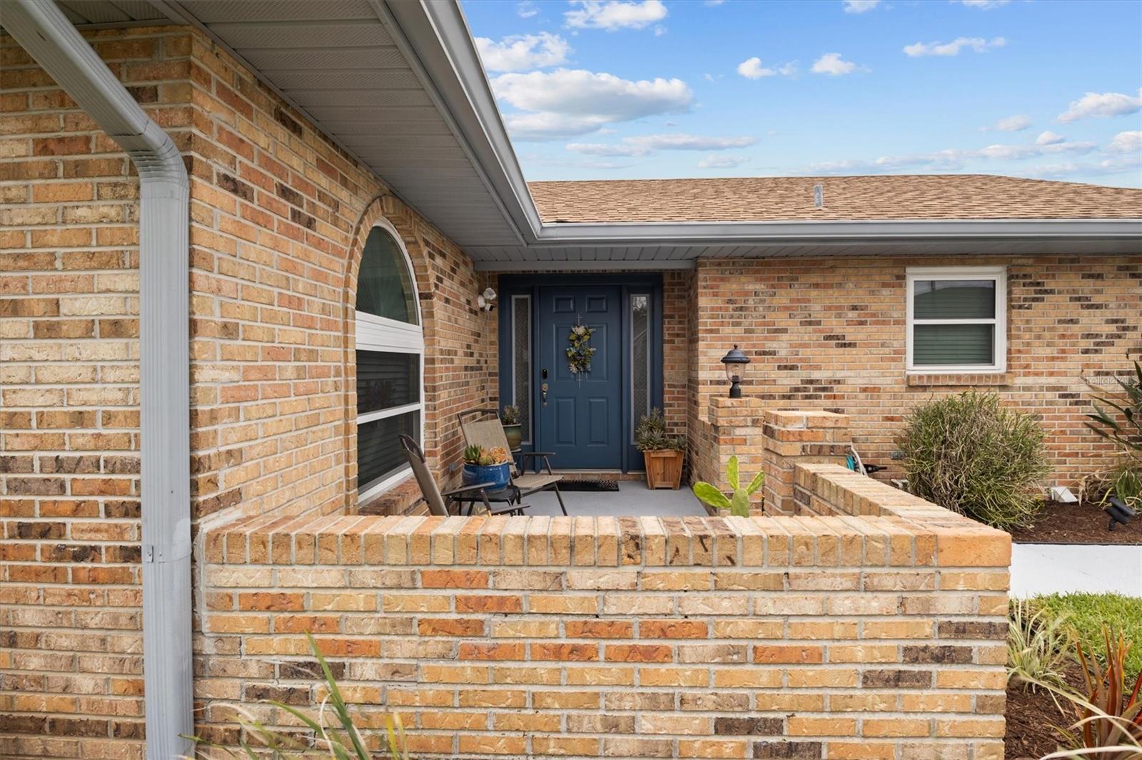 VILLAS BY LAKE - Residential