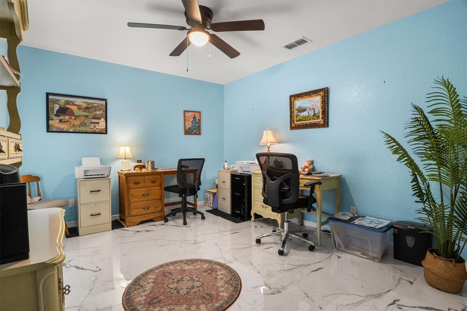 VILLAS BY LAKE - Residential