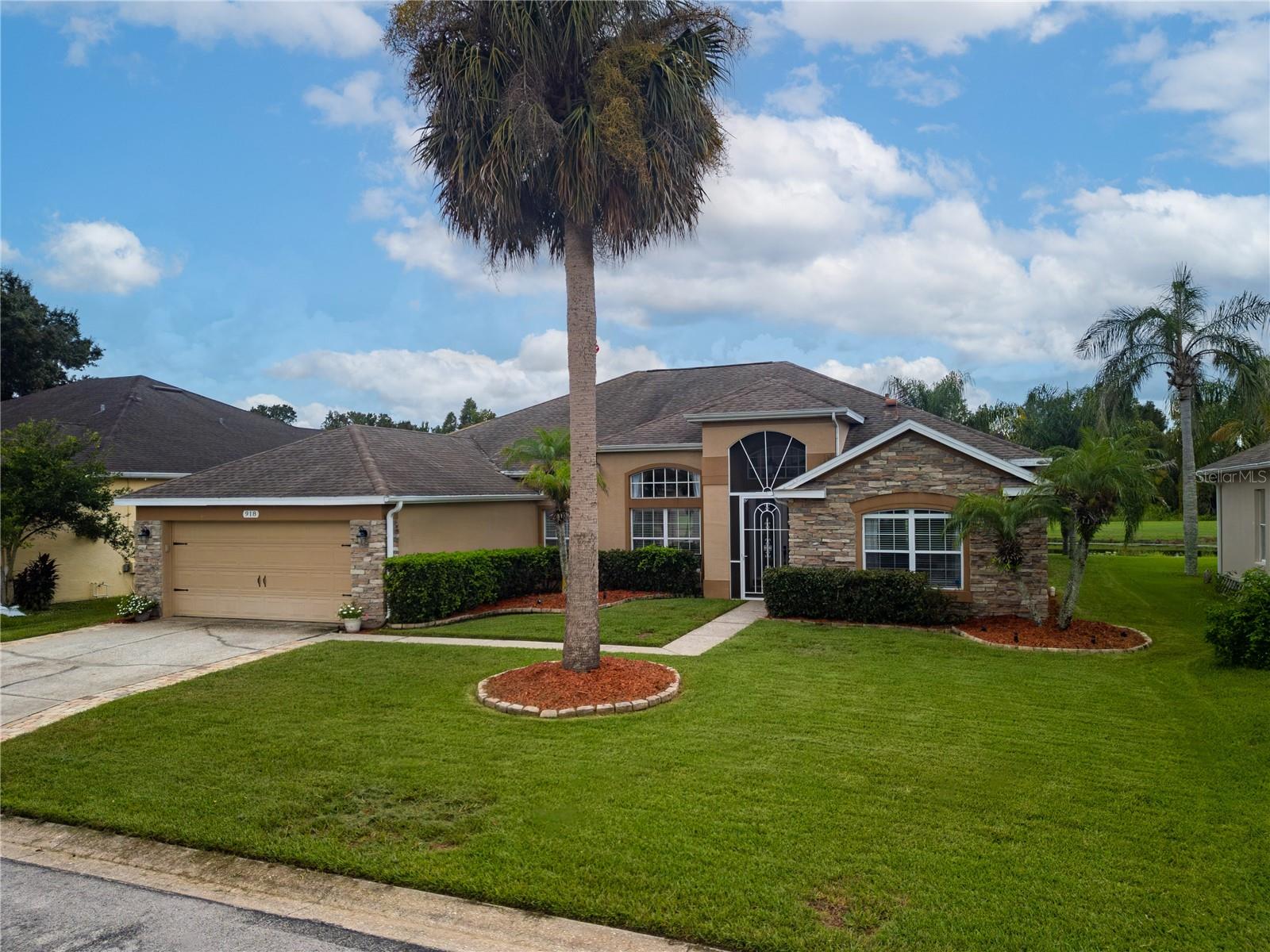 918 GOLF COURSE PARKWAY