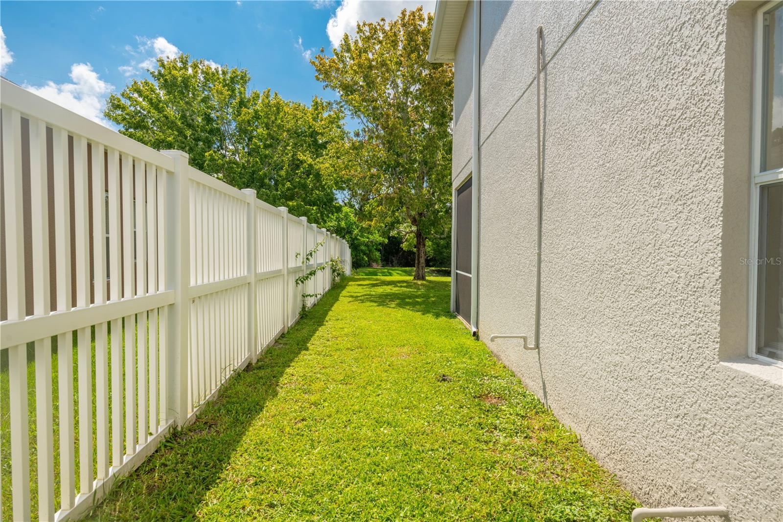 1914 OSWEGO DRIVE