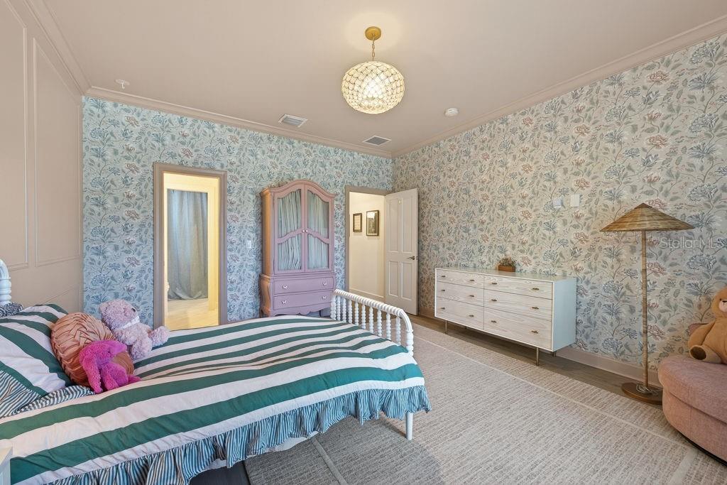 SNELL ISLE BRIGHTBAY - Residential