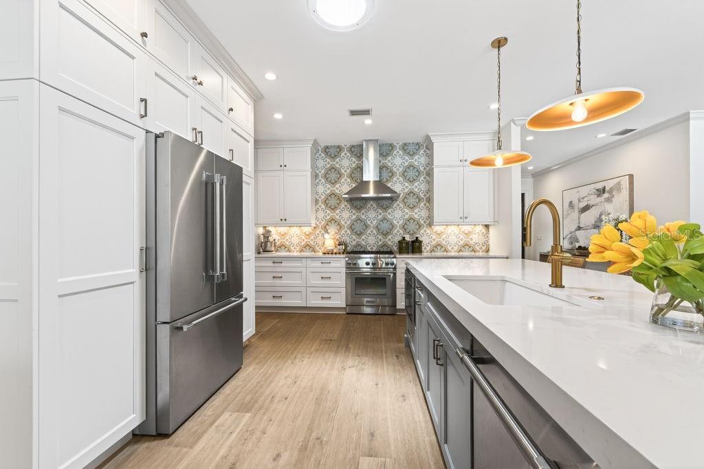 SNELL ISLE BRIGHTBAY - Residential