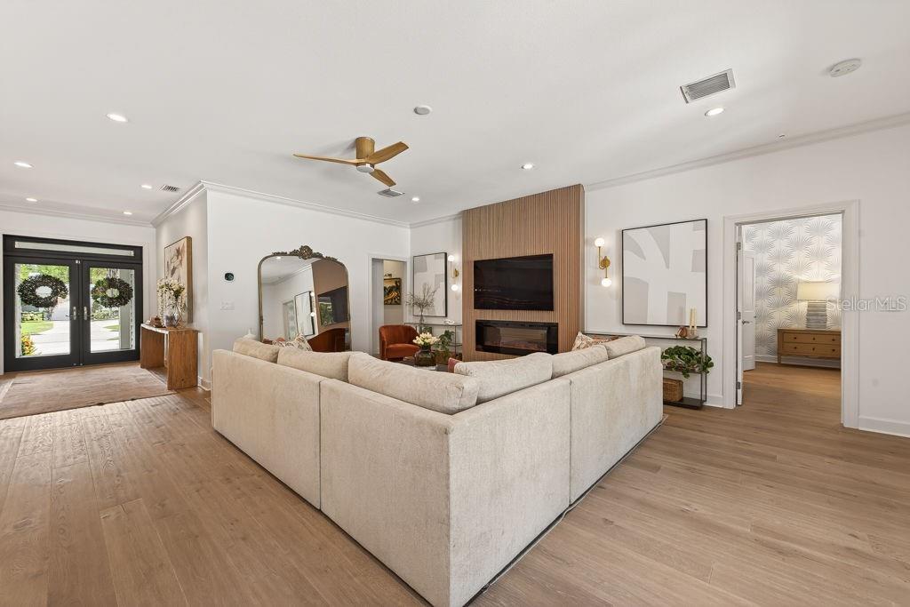 SNELL ISLE BRIGHTBAY - Residential