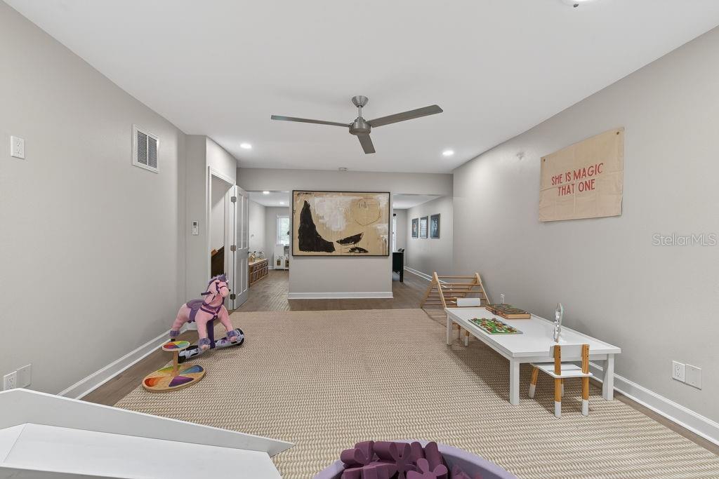 SNELL ISLE BRIGHTBAY - Residential