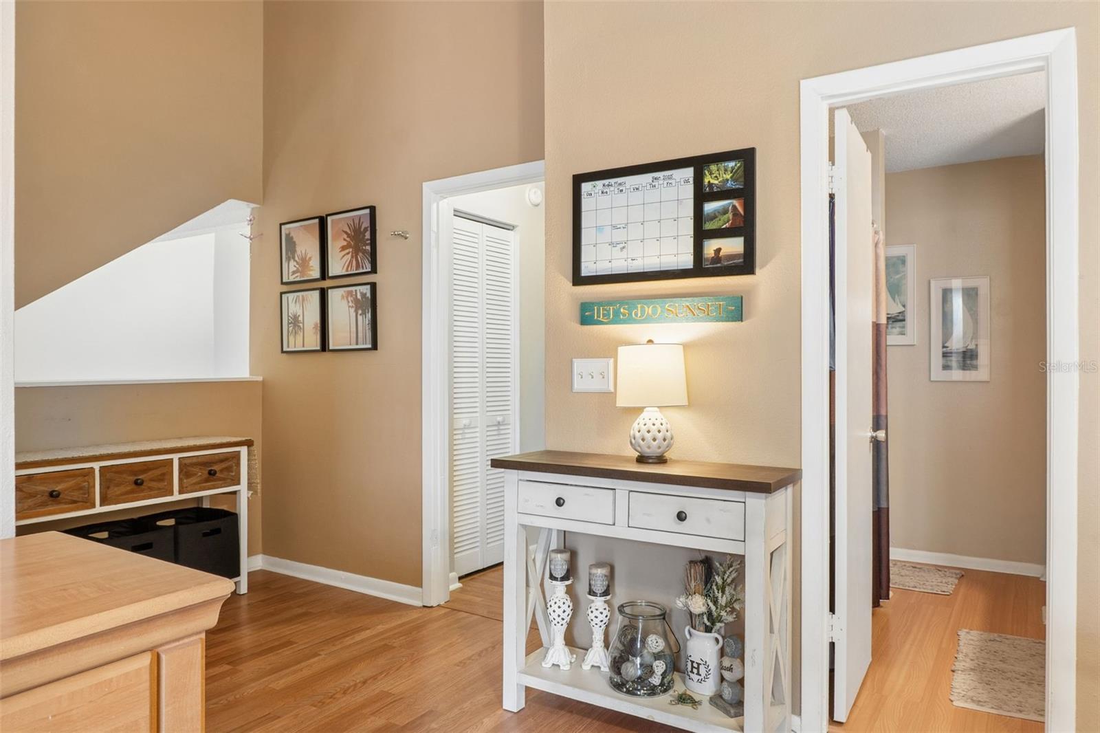 CARROLLWOOD GABLES A CONDO - Residential