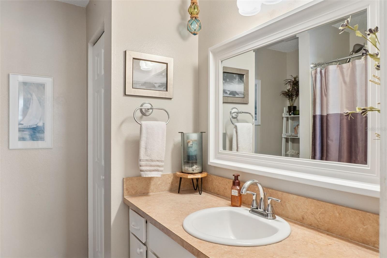 CARROLLWOOD GABLES A CONDO - Residential