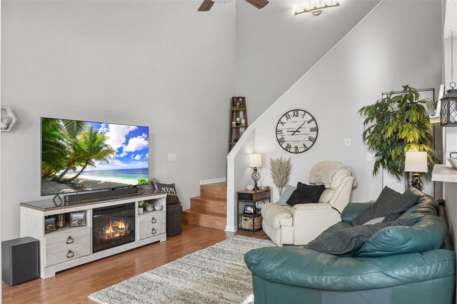 CARROLLWOOD GABLES A CONDO - Residential