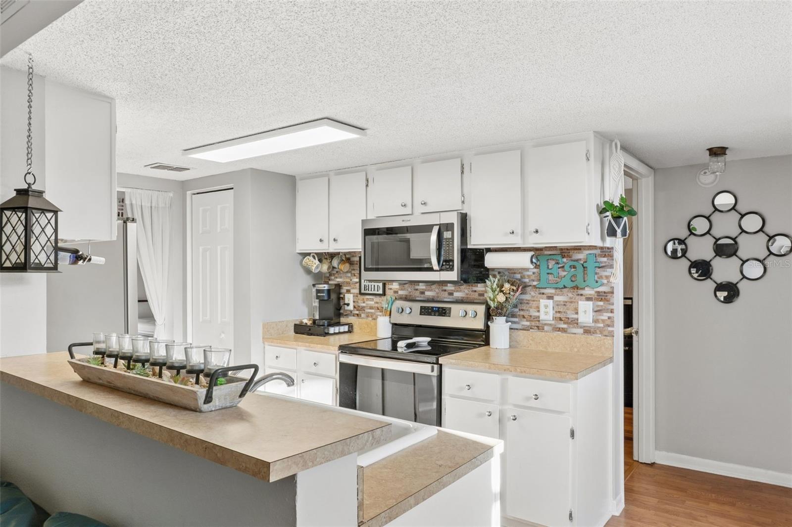 CARROLLWOOD GABLES A CONDO - Residential