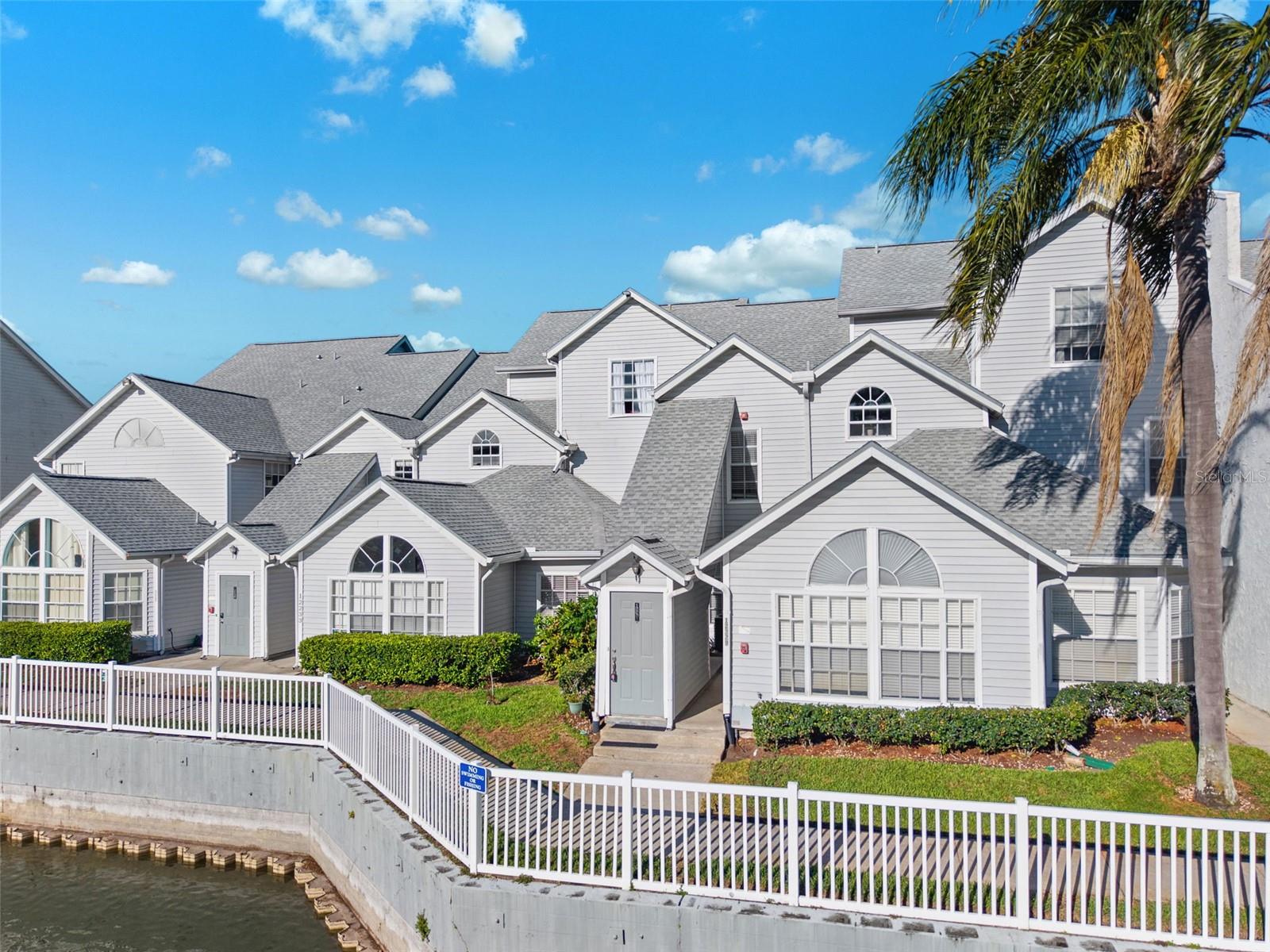 CARROLLWOOD GABLES A CONDO - Residential