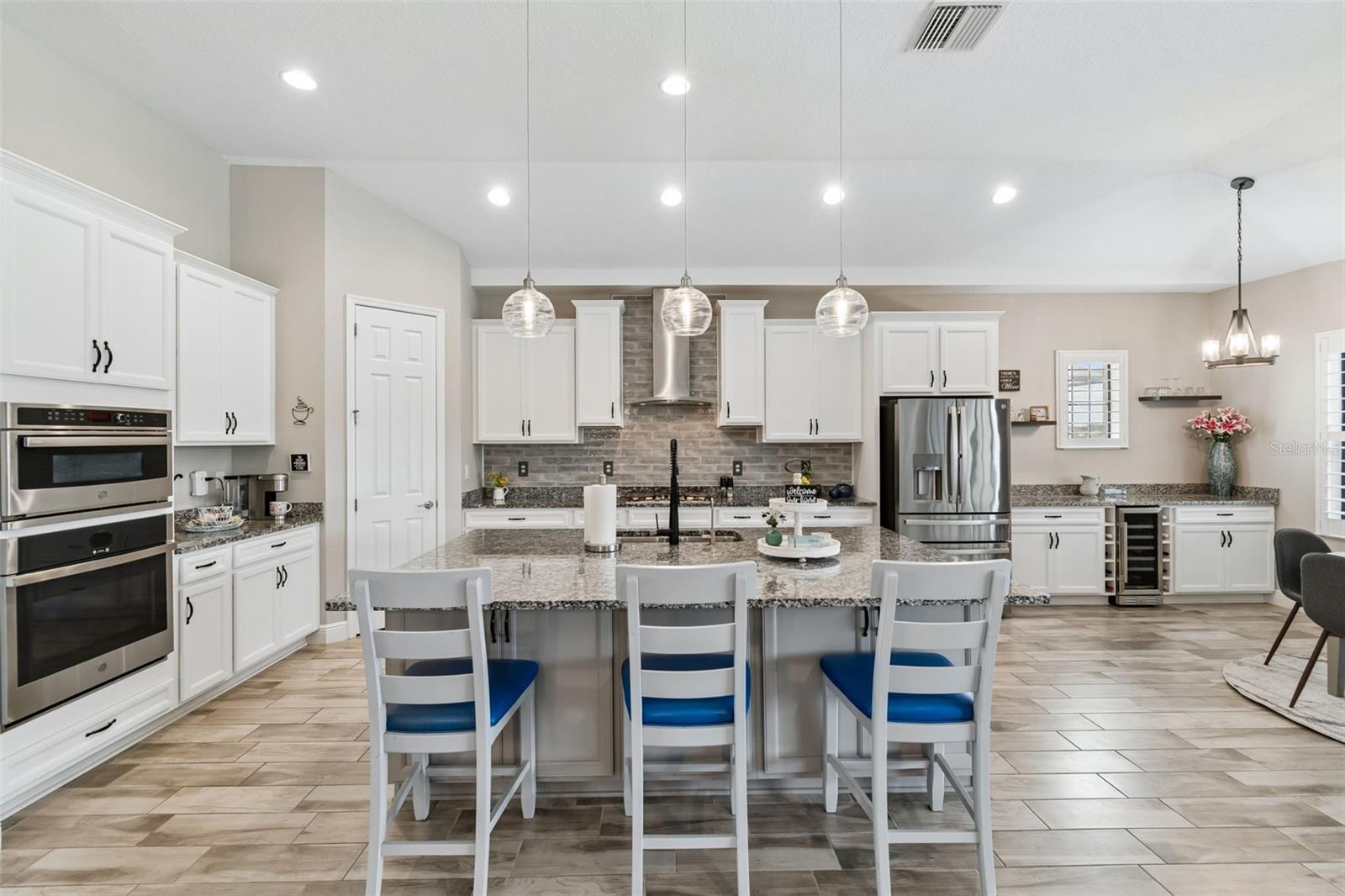 B & D HAWKSTONE PH 1 - Residential