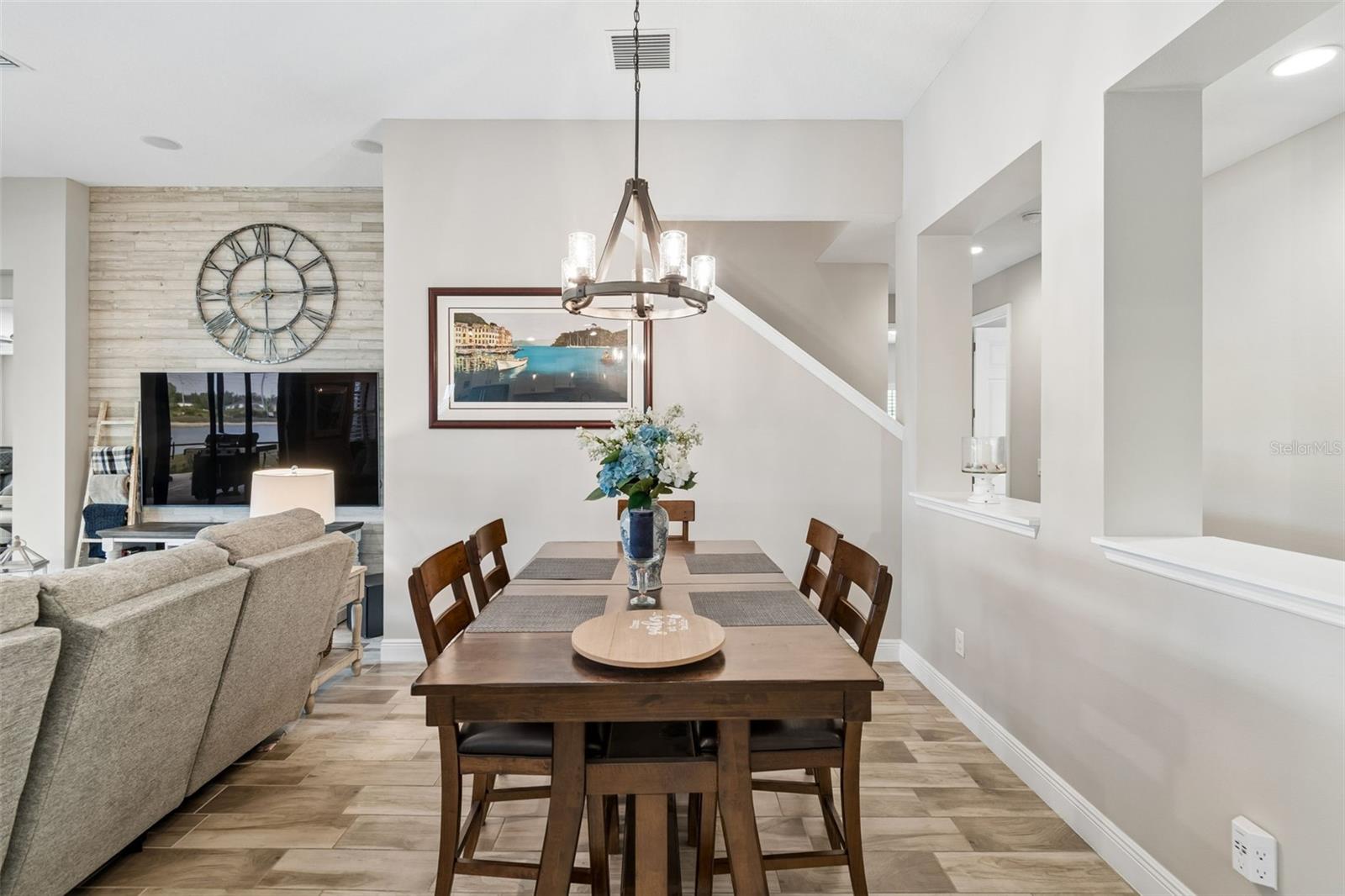 B & D HAWKSTONE PH 1 - Residential