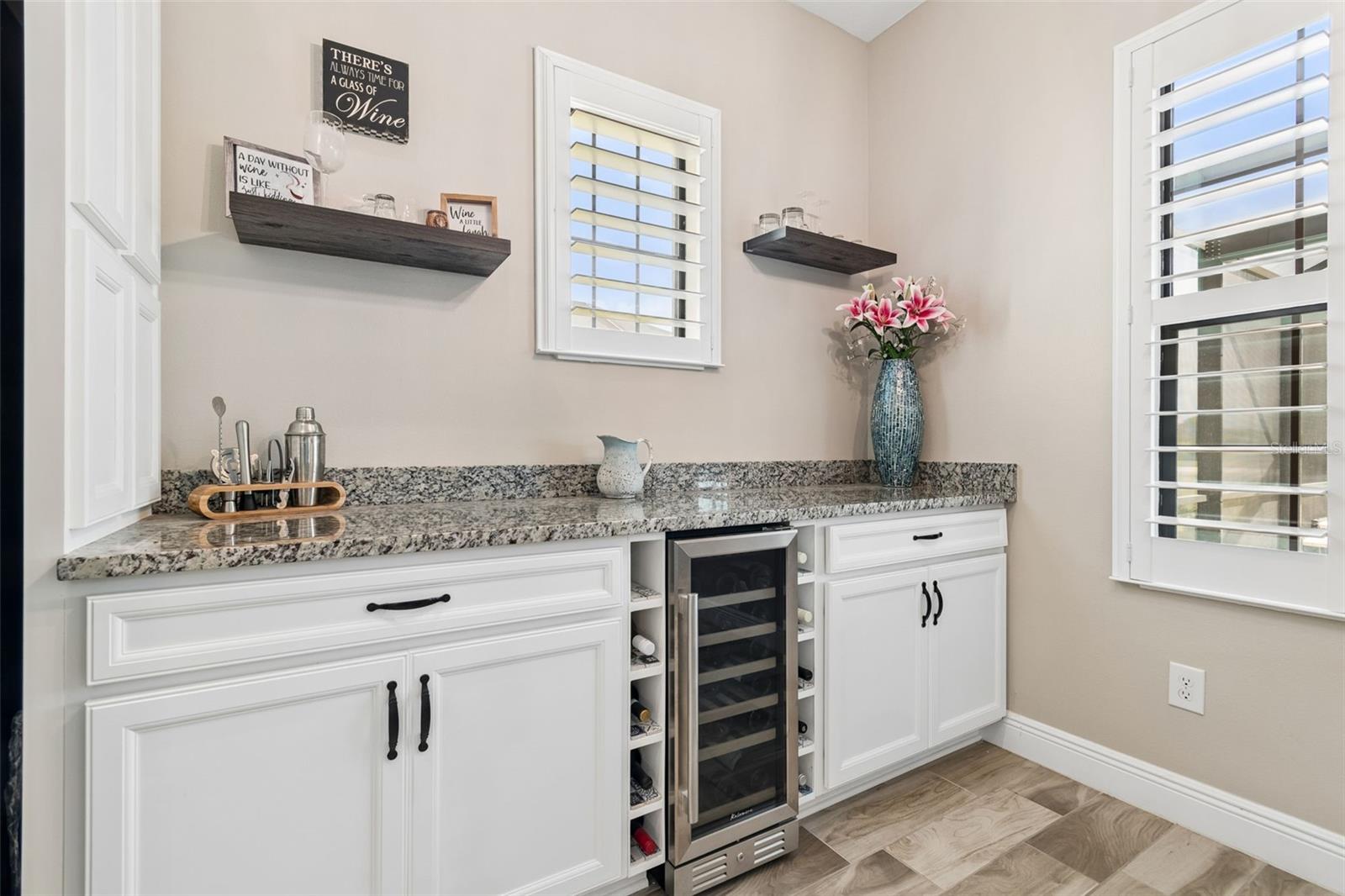 B & D HAWKSTONE PH 1 - Residential