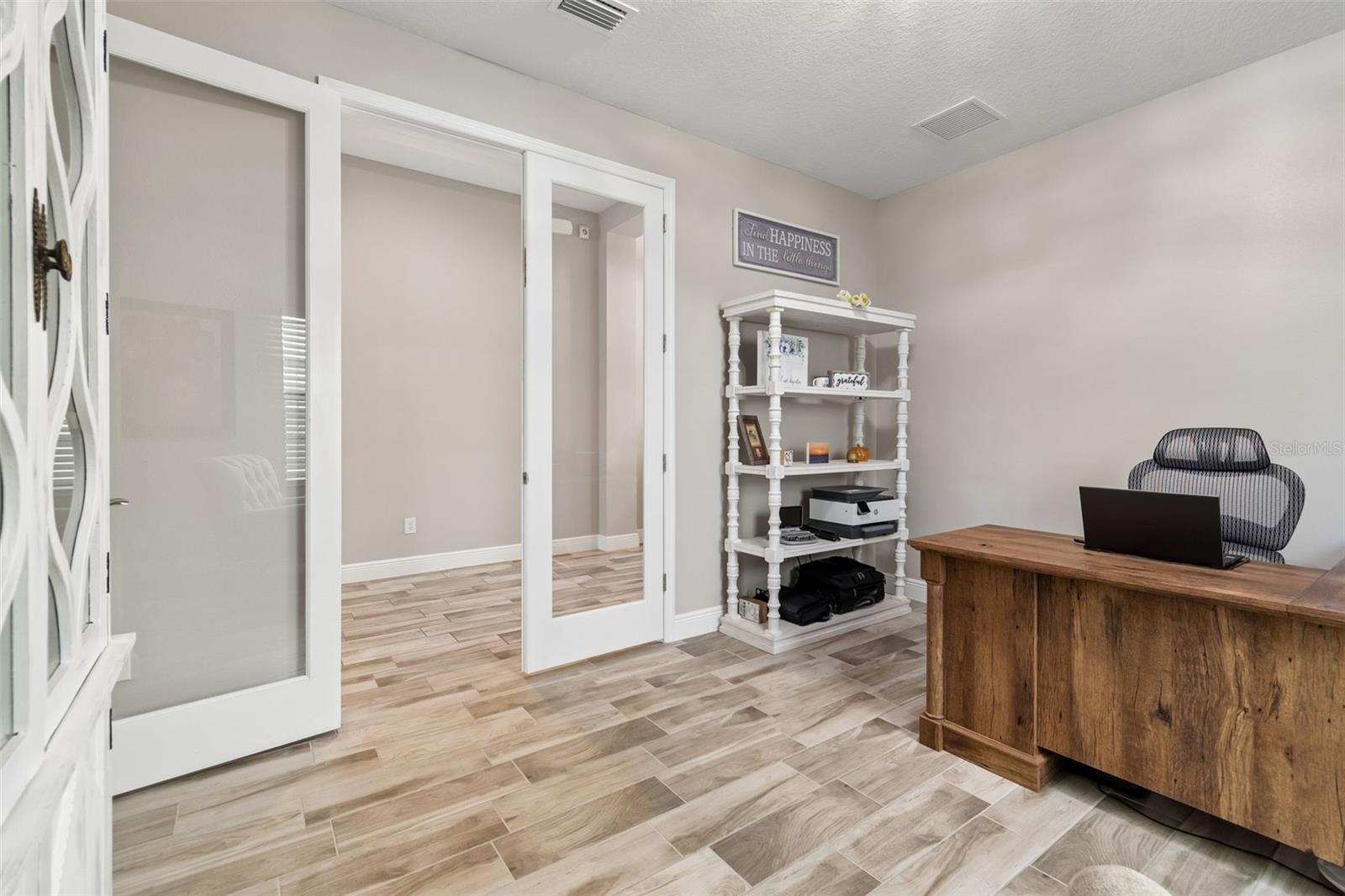 B & D HAWKSTONE PH 1 - Residential