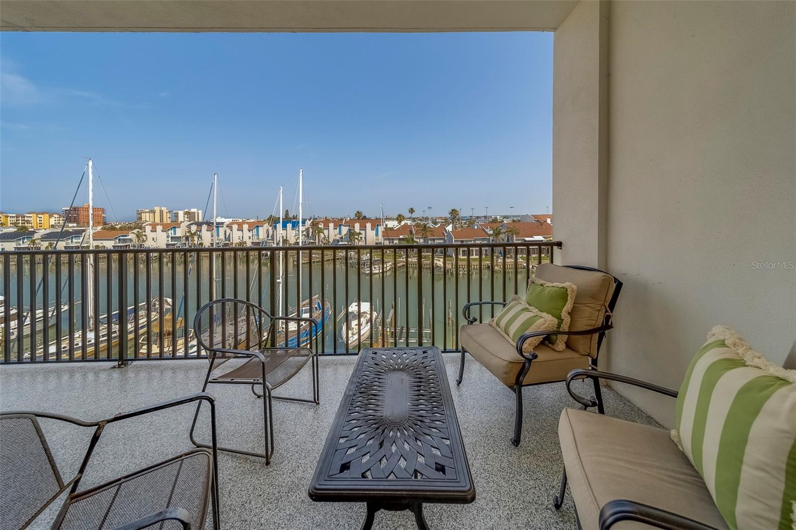 RESIDENCES AT TOWN CENTER CONDO - Residential Lease