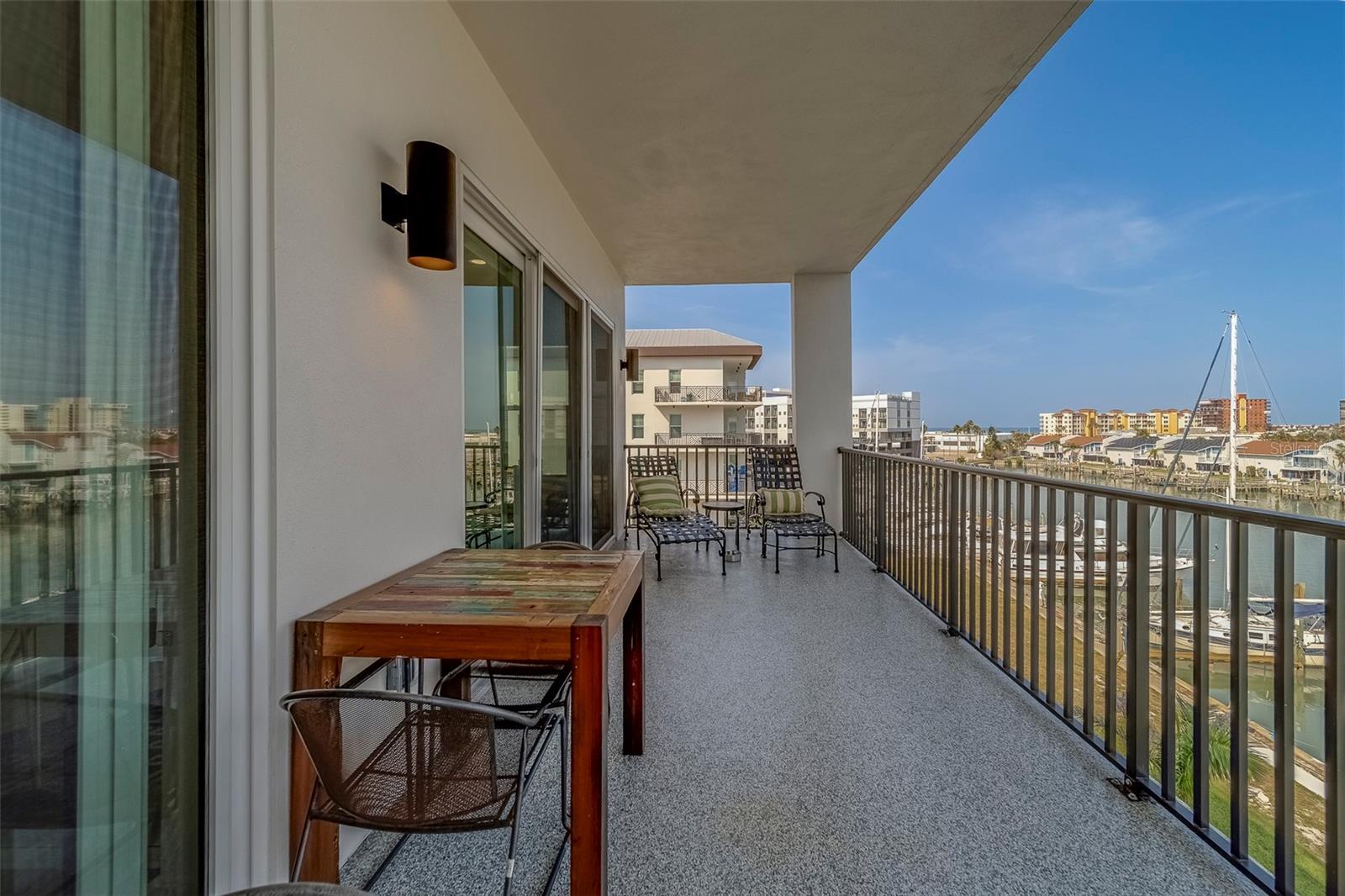 RESIDENCES AT TOWN CENTER CONDO - Residential Lease