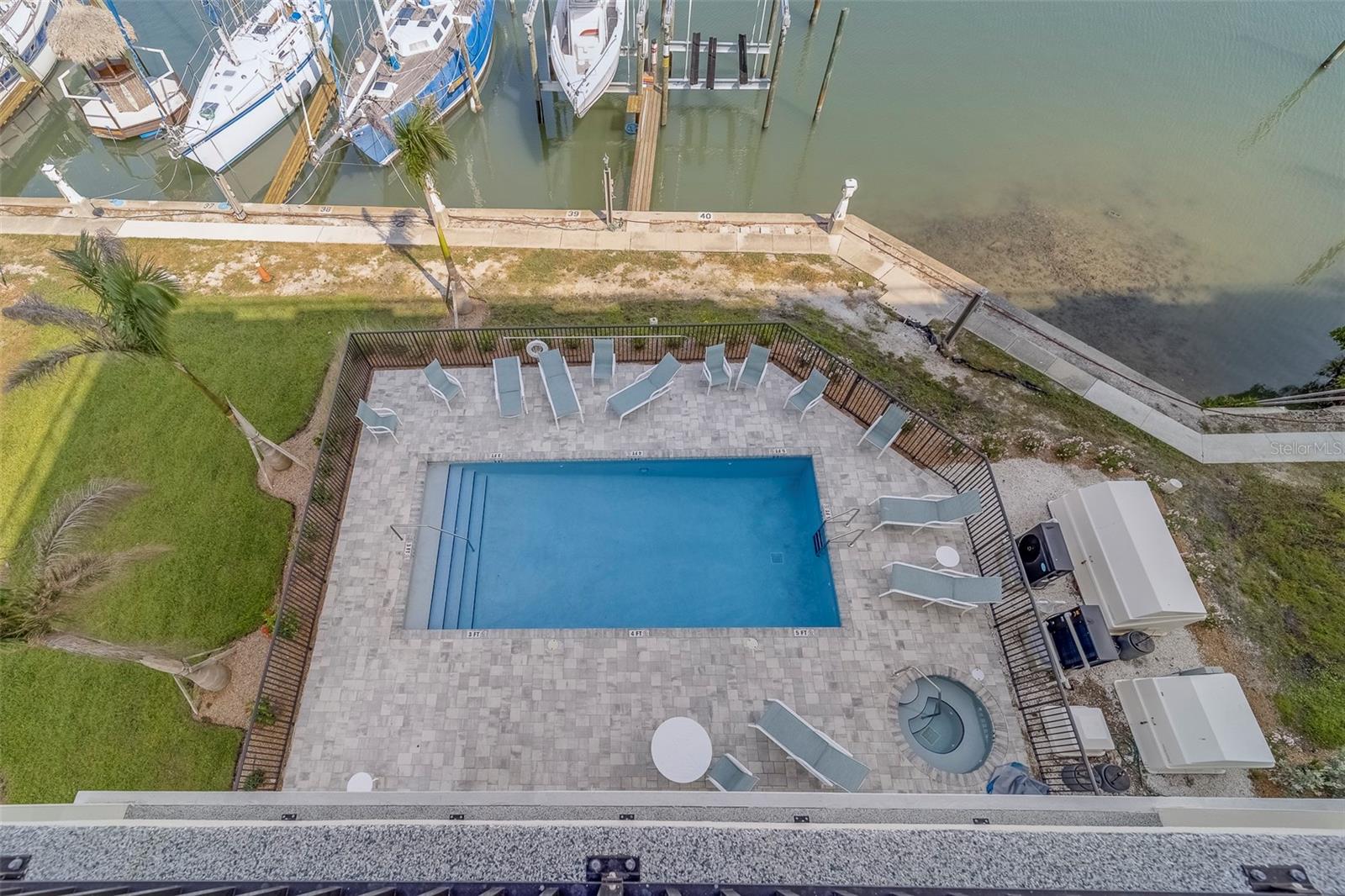 RESIDENCES AT TOWN CENTER CONDO - Residential Lease