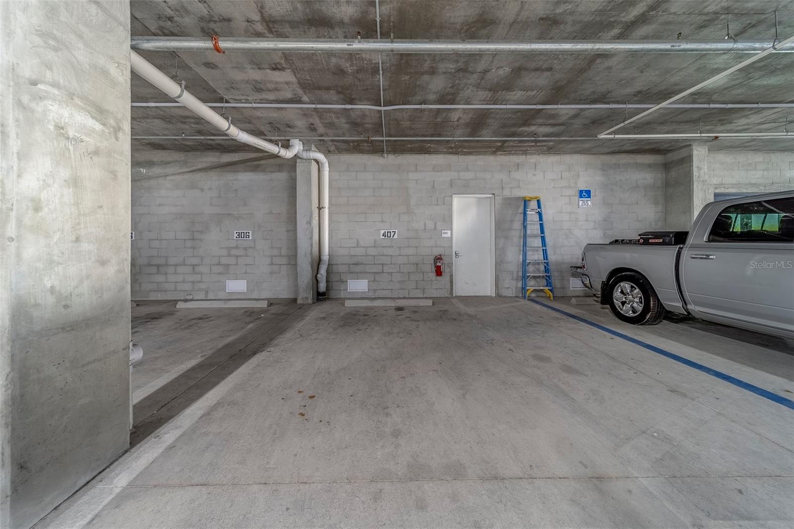 RESIDENCES AT TOWN CENTER CONDO - Residential Lease