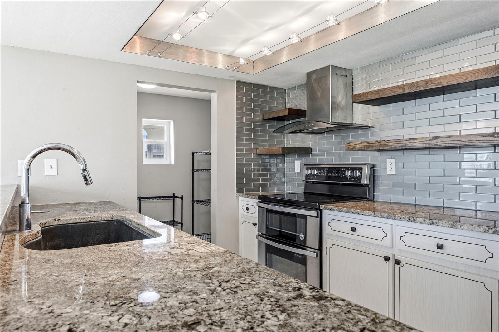 3606 COCKATOO DRIVE