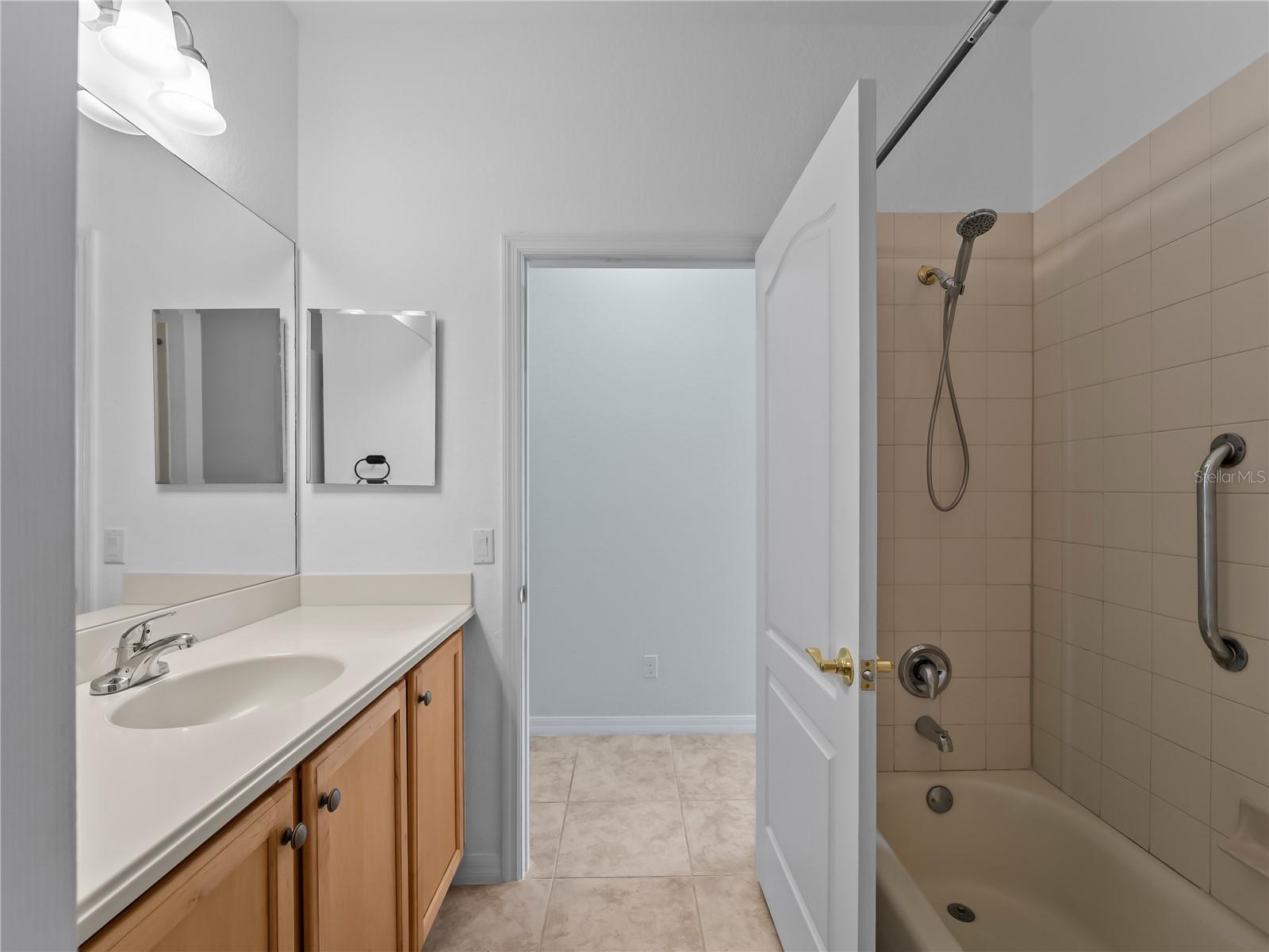 STONEYBROOK AT VENICE - Residential