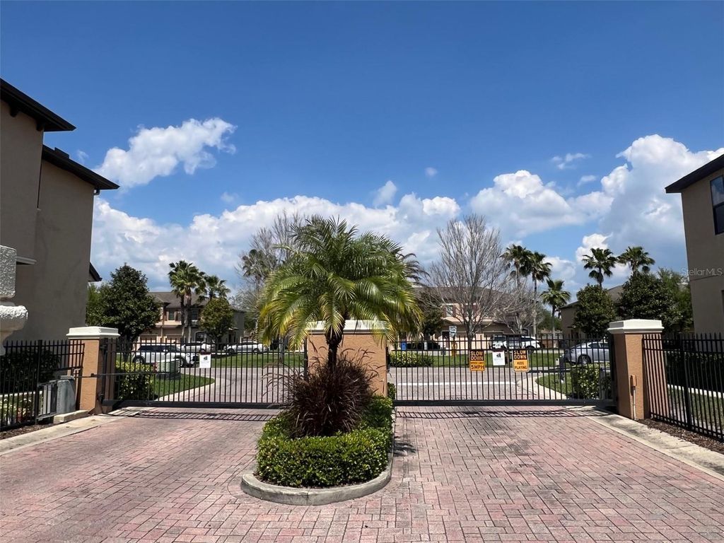 Photo of 10243 Villa Palazzo Court, Tampa, FL 33615 (MLS # TB8490292)