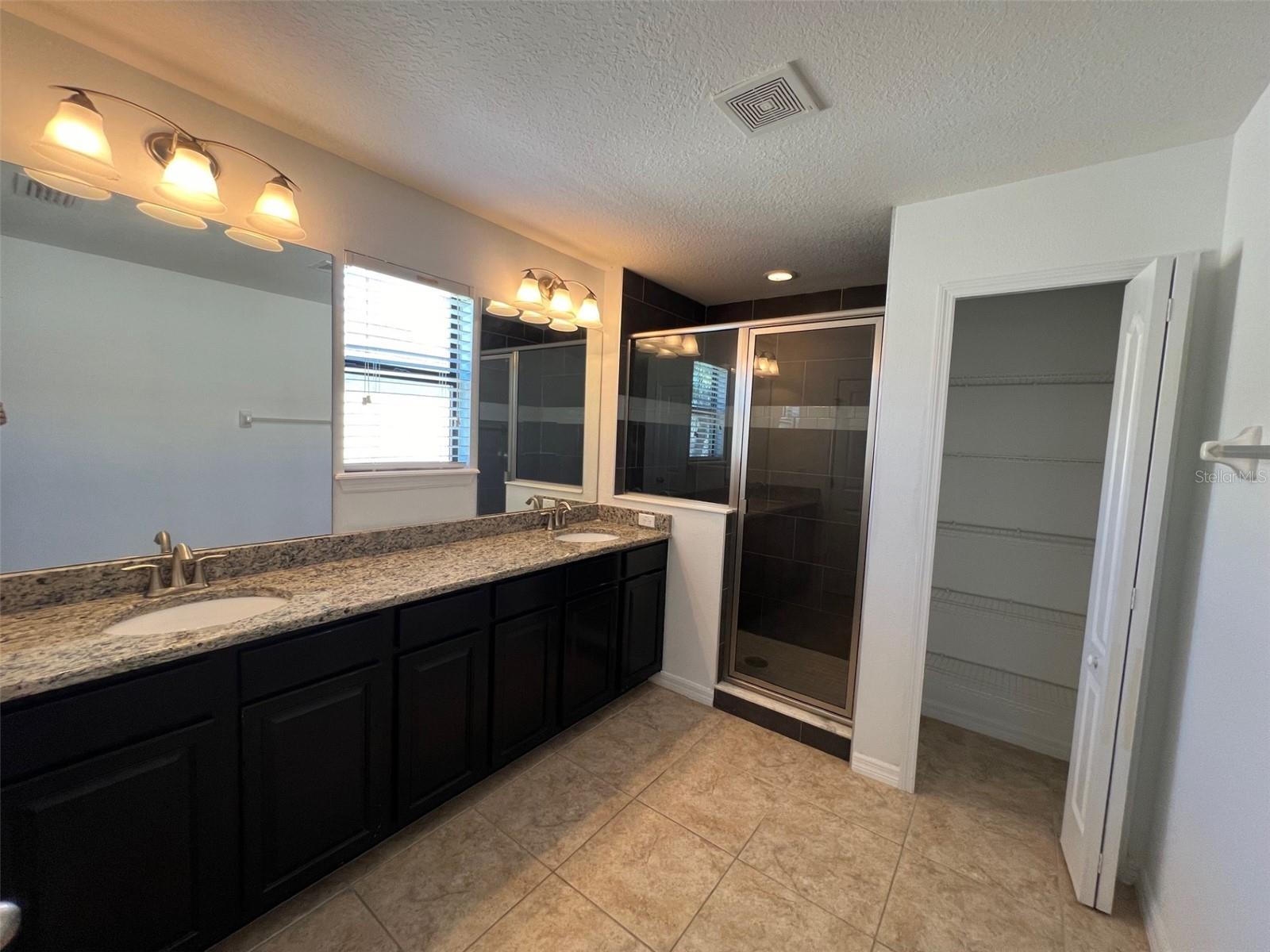 WEST BAY COVE TWNHMS - Residential