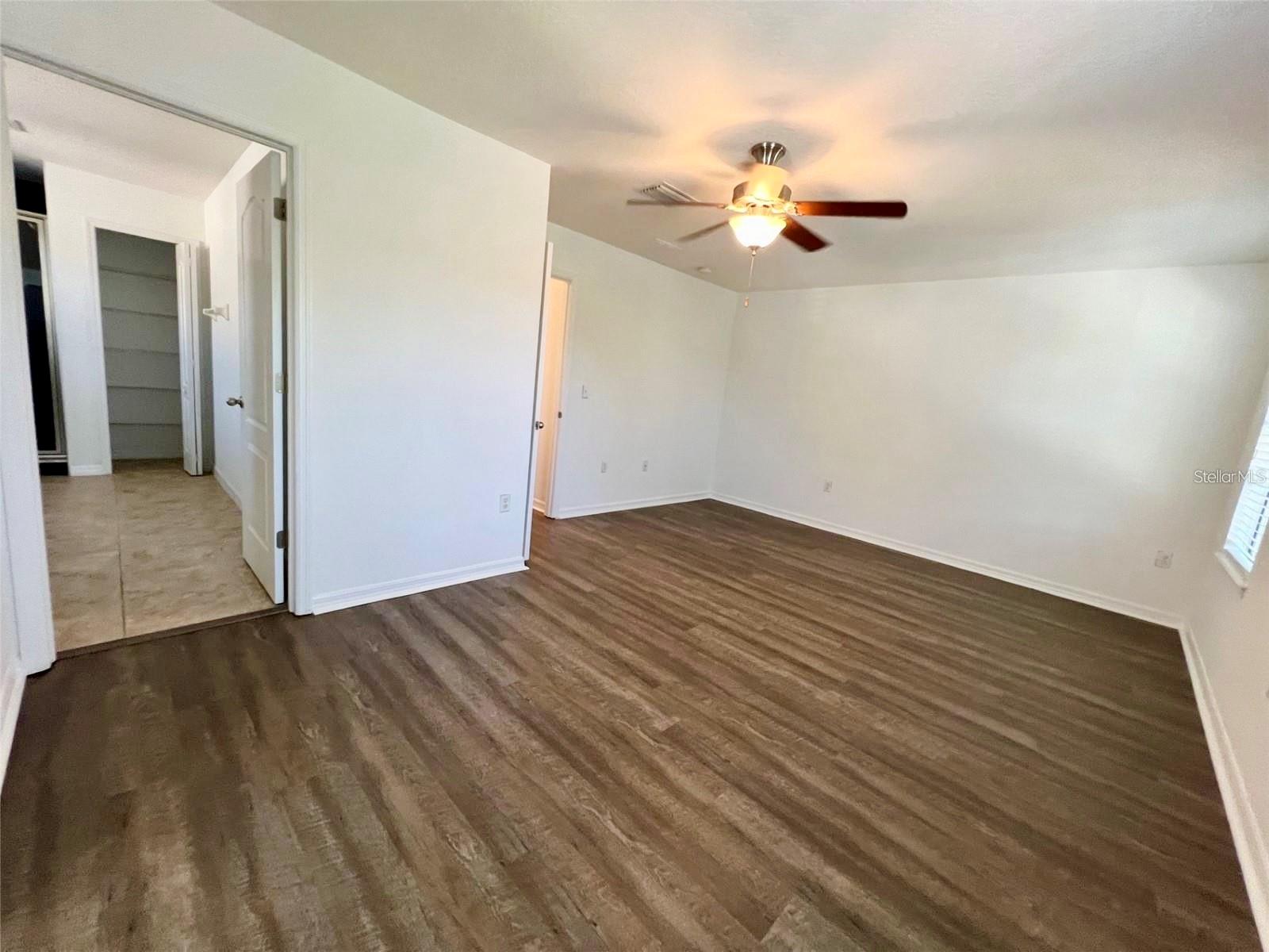 WEST BAY COVE TWNHMS - Residential