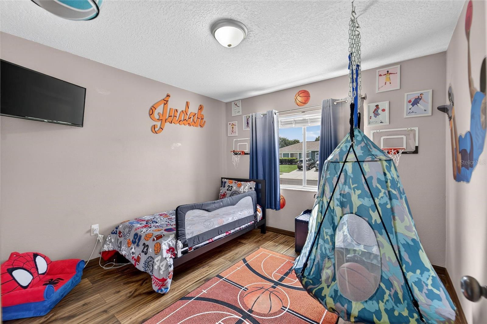 COUNTRY HILLS EAST UNIT SEVEN - Residential