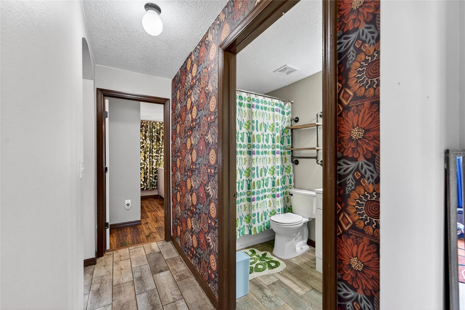 COUNTRY HILLS EAST UNIT SEVEN - Residential