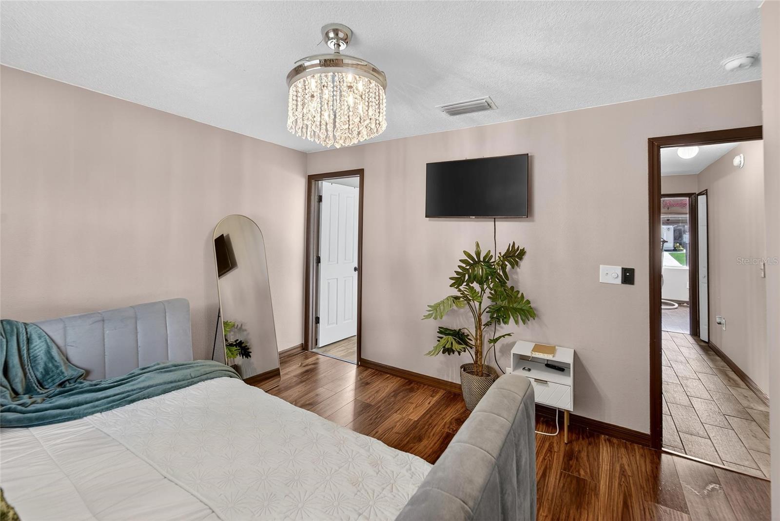 COUNTRY HILLS EAST UNIT SEVEN - Residential